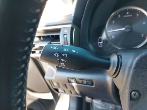 Used 2020 Lexus IS 300 image 25