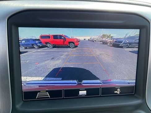 Used 2020 GMC Sierra 1500 SLE w/ SLE Value Package image 17