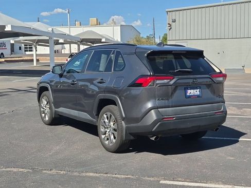 Used 2019 Toyota RAV4 XLE Premium w/ Cold Weather Package AWD/4WD image 7