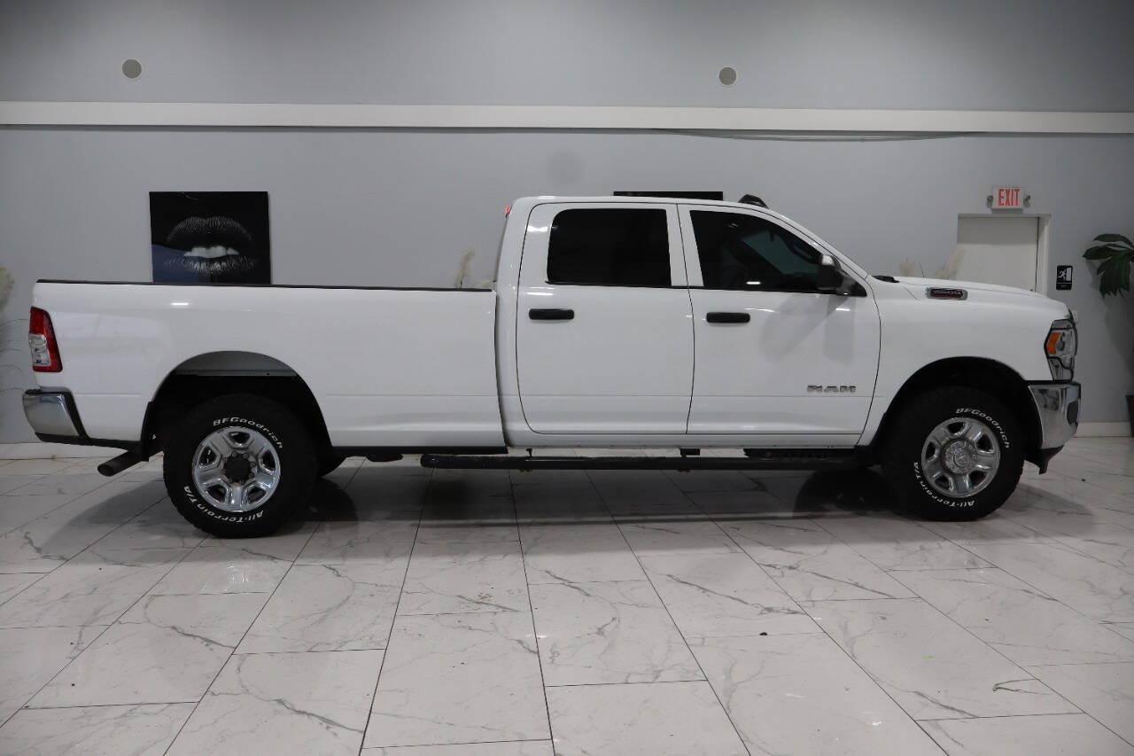 Used 2021 RAM 2500 Tradesman w/ Chrome Appearance Group AWD/4WD image 2