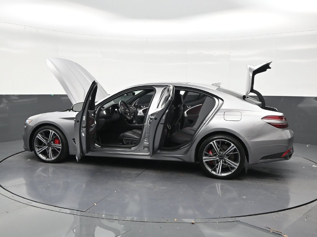 Used 2025 Genesis G70 3.3T Advanced w/ Sport Prestige Package RWD image 30