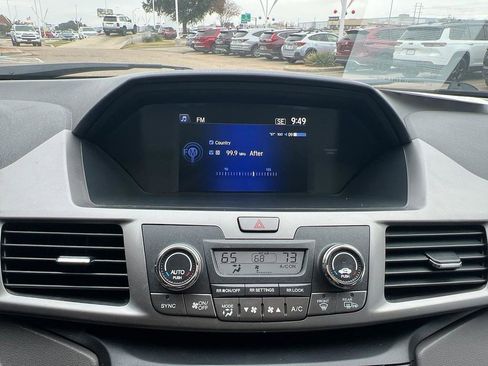 Used 2016 Honda Odyssey EX image 22