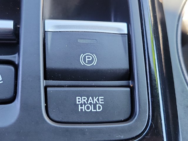 Used 2024 Honda Pilot TrailSport image 18