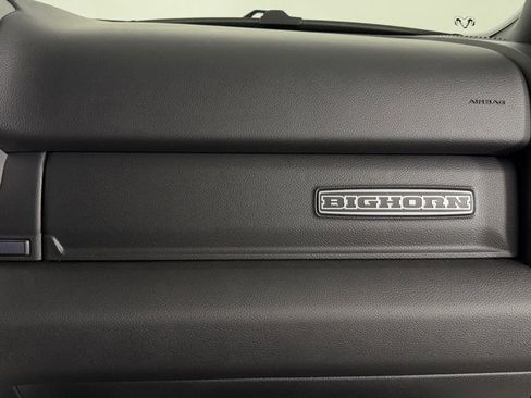 New 2026 RAM 1500 4x4 Crew Cab image 32