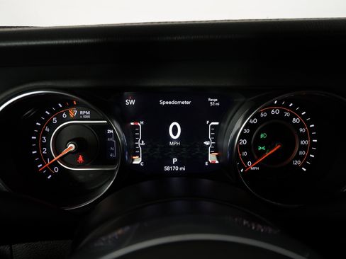 Used 2023 Jeep Gladiator Overland image 17