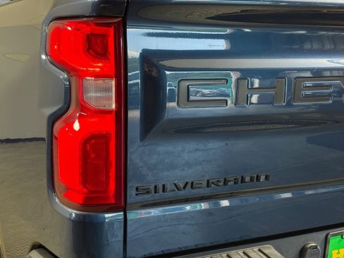 Used 2021 Chevrolet Silverado 1500 Custom w/ LPO, Dark Essentials Package image 31