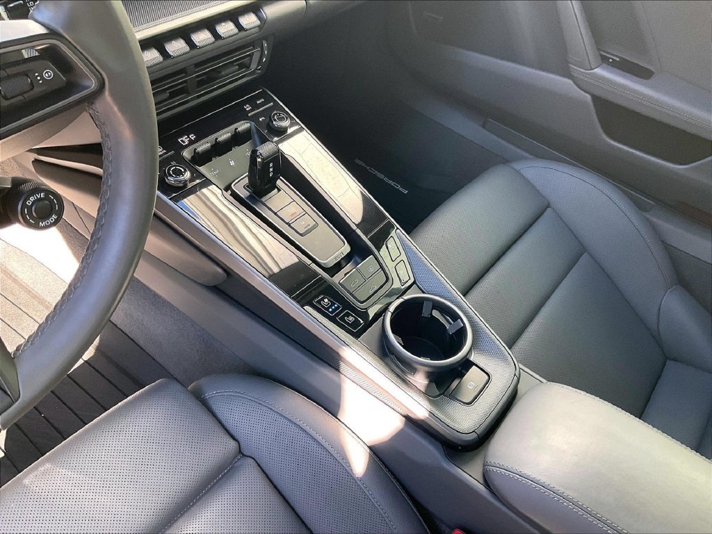 Certified 2021 Porsche 911 Carrera RWD image 19