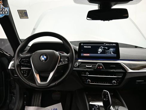 Used 2023 BMW 540i w/ Premium Package RWD image 33