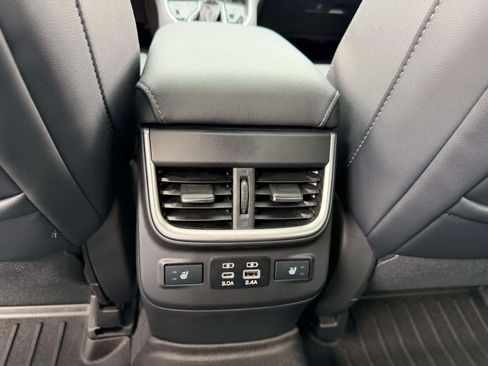 Used 2024 Subaru Outback Limited XT AWD/4WD image 16