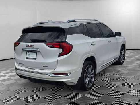 Used 2020 GMC Terrain Denali w/ Denali Premium Package AWD/4WD image 7