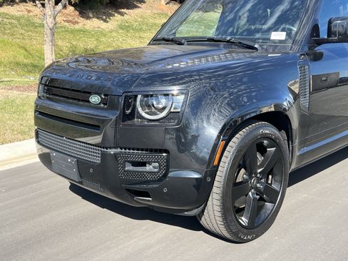 Certified 2024 Land Rover Defender 130 X-Dynamic SE image 11