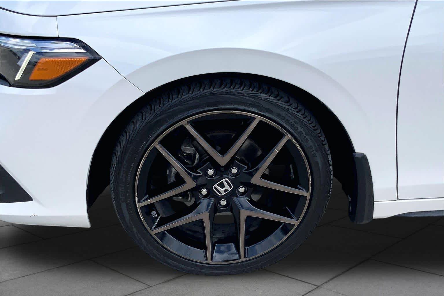 Used 2022 Honda Civic Sport Touring image 11