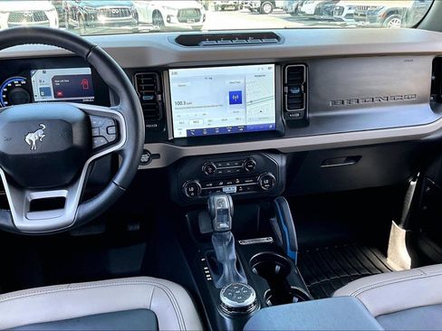 Used 2023 Ford Bronco Wildtrak AWD/4WD image 8