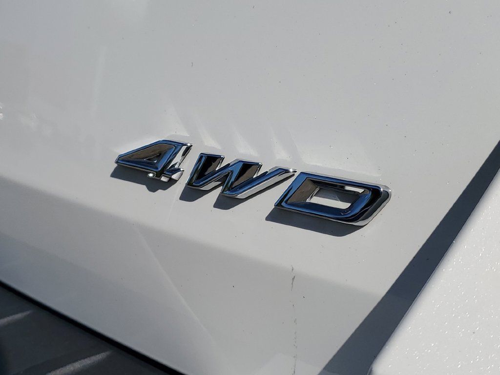 Certified 2023 Ford Explorer XLT w/ Equipment Group 202A AWD/4WD image 7