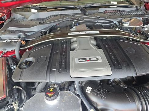 Used 2018 Ford Mustang GT Premium RWD image 13
