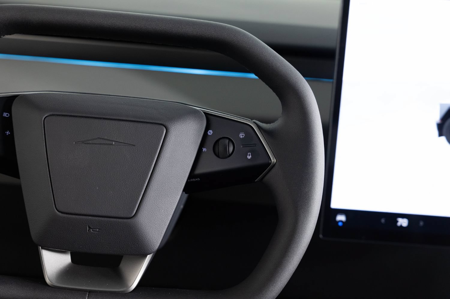 Used 2026 Tesla Cybertruck AWD Crew Cab image 31