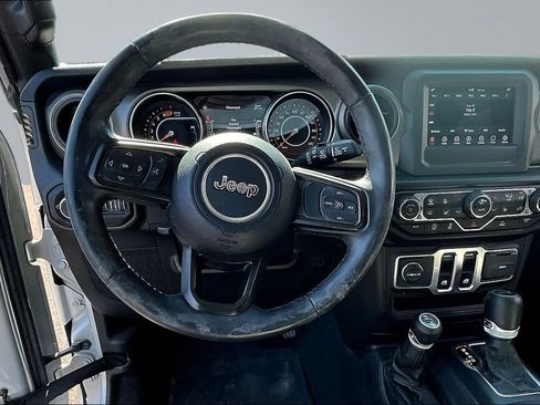Used 2022 Jeep Wrangler Sport AWD/4WD image 8