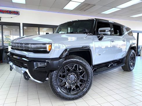 Used 2025 GMC Hummer EV 2X AWD/4WD image 1
