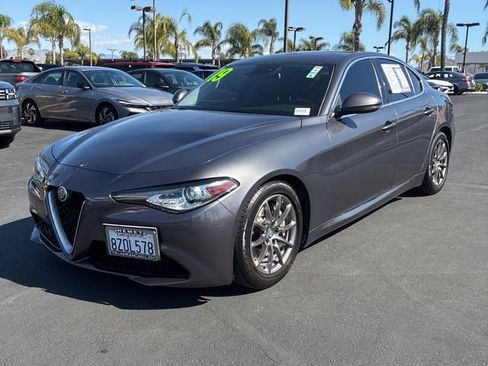 Used 2019 Alfa Romeo Giulia RWD image 1