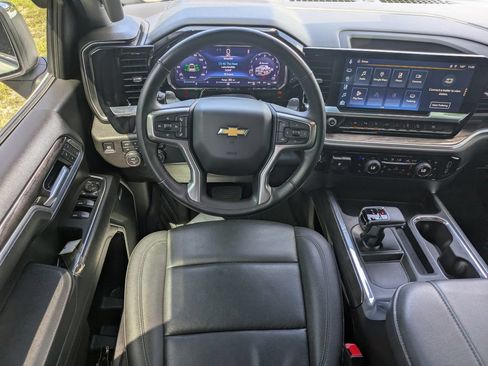 Used 2025 Chevrolet Silverado 1500 LTZ AWD/4WD image 13