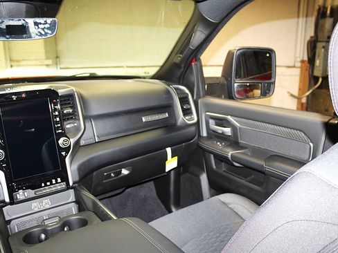 New 2026 RAM 2500 Big Horn AWD/4WD image 35