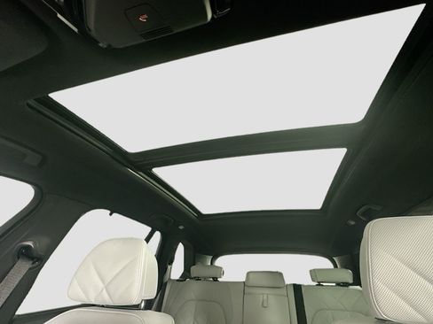 New 2026 BMW X5 xDrive50e w/ Executive Package image 22