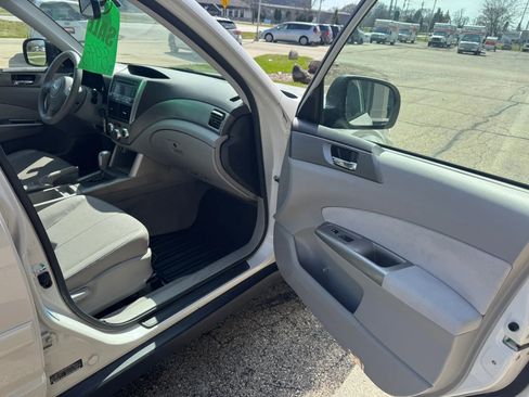 Used 2010 Subaru Forester 2.5X Limited image 12
