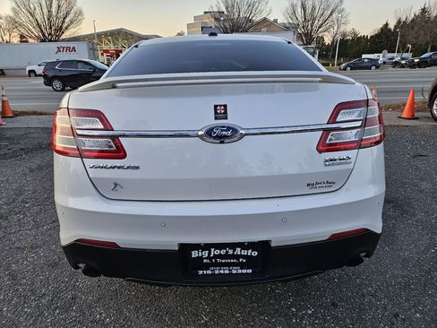 Used 2017 Ford Taurus SHO w/ Driver Assist Package image 4