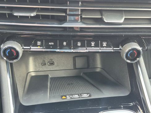 New 2026 Chevrolet Traverse Z71 w/ Driver Confidence Package image 9