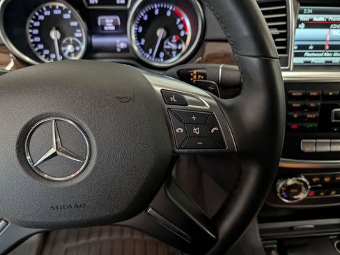 Used 2014 Mercedes-Benz GL 450 4MATIC image 22