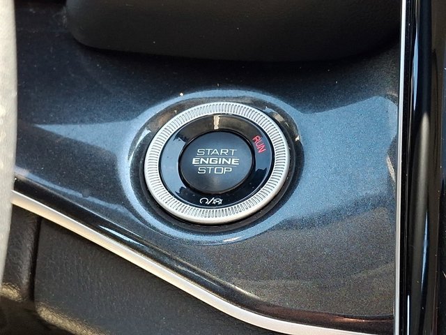 Used 2022 Jeep Grand Cherokee Laredo w/ Luxury Tech Group I AWD/4WD image 28