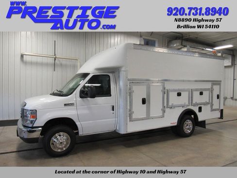 Used 2019 Ford E-450 and Econoline 450 Super Duty w/ Power Windows & Locks Group RWD image 1