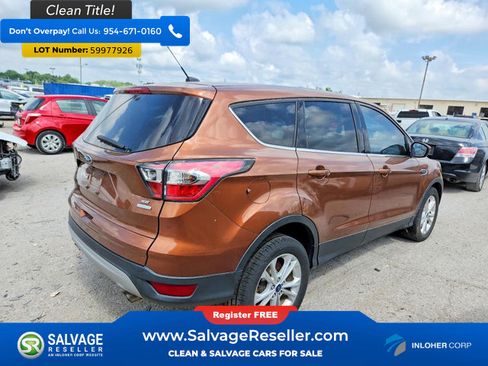 Used 2017 Ford Escape SE w/ SE Cold Weather Package FWD image 4