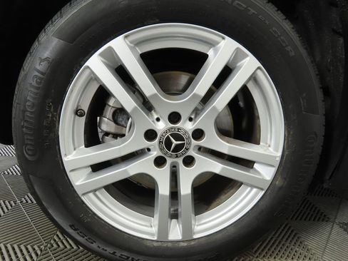 Certified 2023 Mercedes-Benz GLB 250 image 32