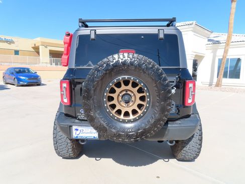 Used 2023 Ford Bronco Badlands AWD/4WD image 6