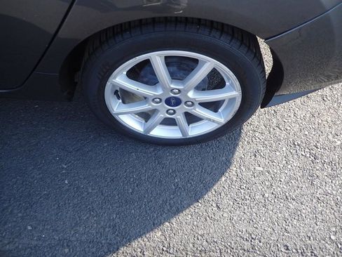 Used 2015 Ford Fiesta SE w/ Equipment Group 201A FWD image 23