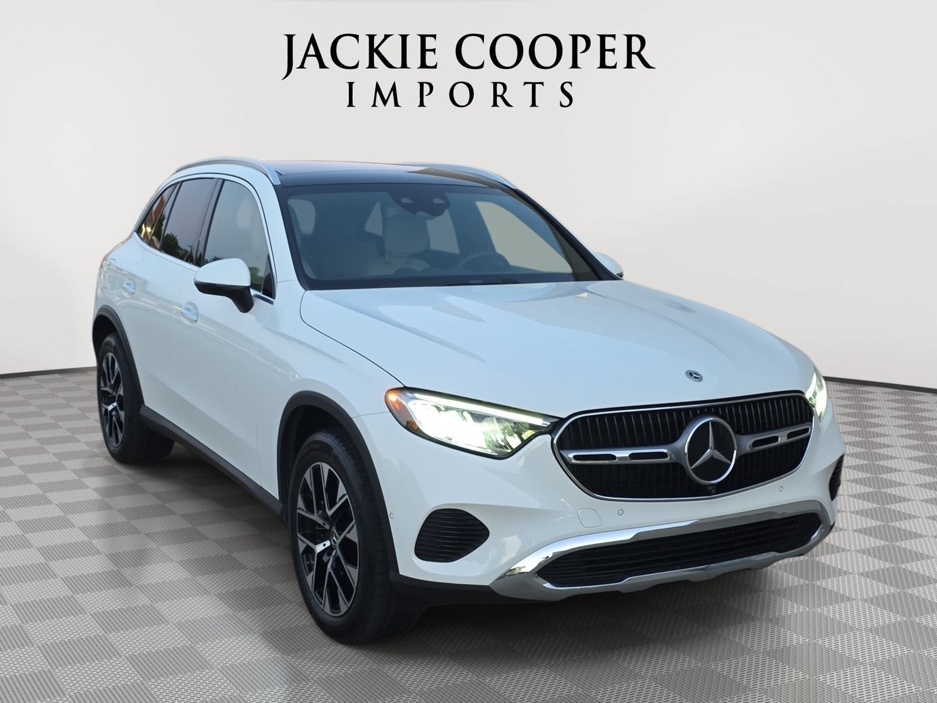 Certified 2026 Mercedes-Benz GLC 350e 4MATIC image 3