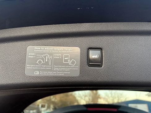 Used 2021 INFINITI QX50 Luxe w/ Appearance Package image 5