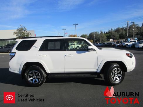 Certified 2021 Toyota 4Runner TRD Off-Road Premium w/ Moonroof Package image 2