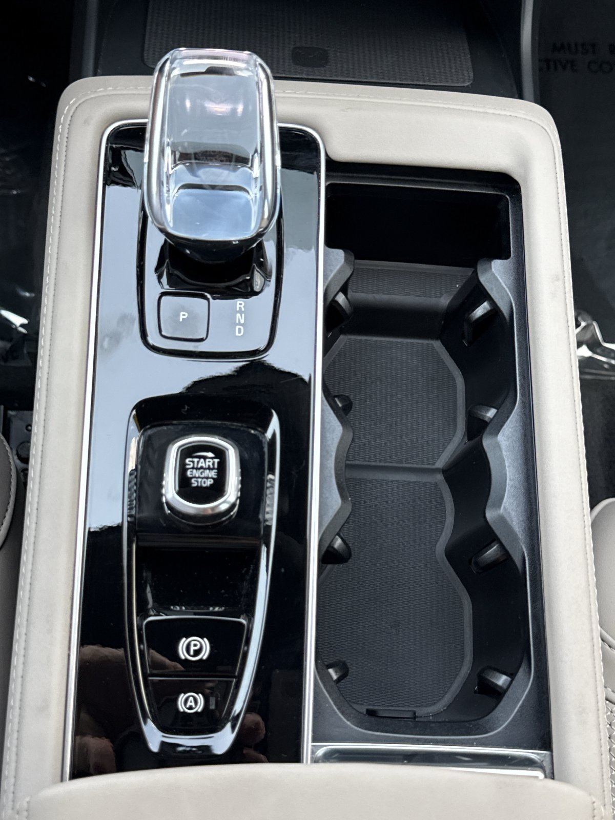 Certified 2026 Volvo XC90 B6 Plus AWD/4WD image 25