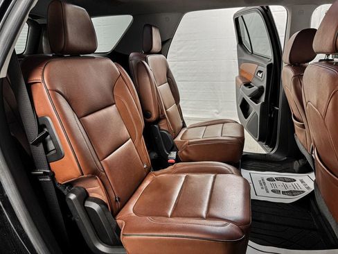 Used 2018 Chevrolet Traverse High Country w/ LPO, Floor Liner Package AWD/4WD image 10
