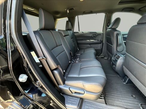 Used 2023 Honda Passport TrailSport image 25