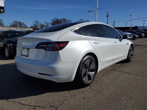 Used 2018 Tesla Model 3 Long Range image 4