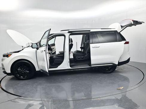 Certified 2024 Kia Carnival SX Prestige image 59