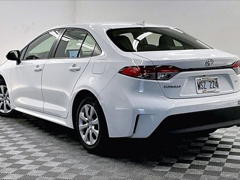 Used 2023 Toyota Corolla LE image 10