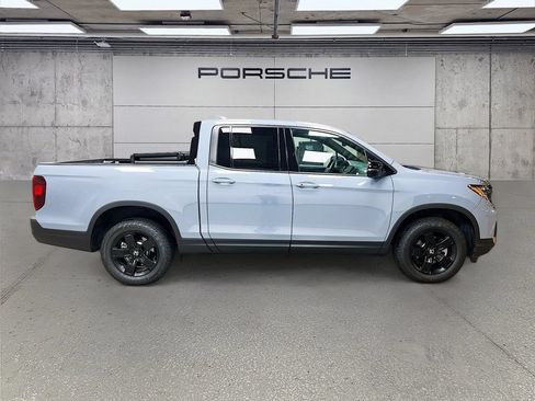 Used 2024 Honda Ridgeline Black Edition image 8