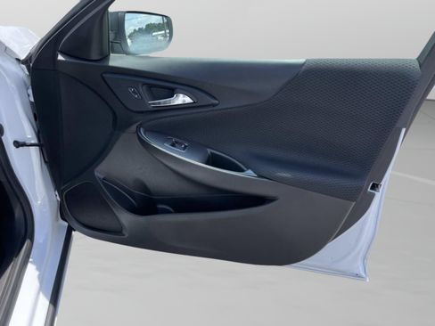 Used 2023 Chevrolet Malibu LS FWD image 16