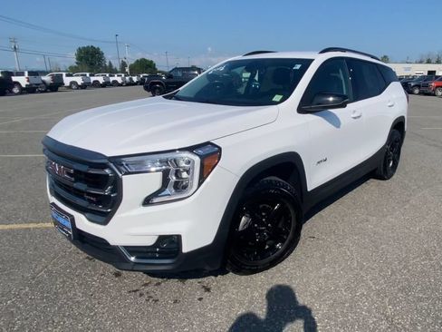 Certified 2024 GMC Terrain AT4 AWD/4WD image 4