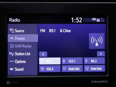 Used 2022 Toyota RAV4 SE w/ Convenience Package image 31