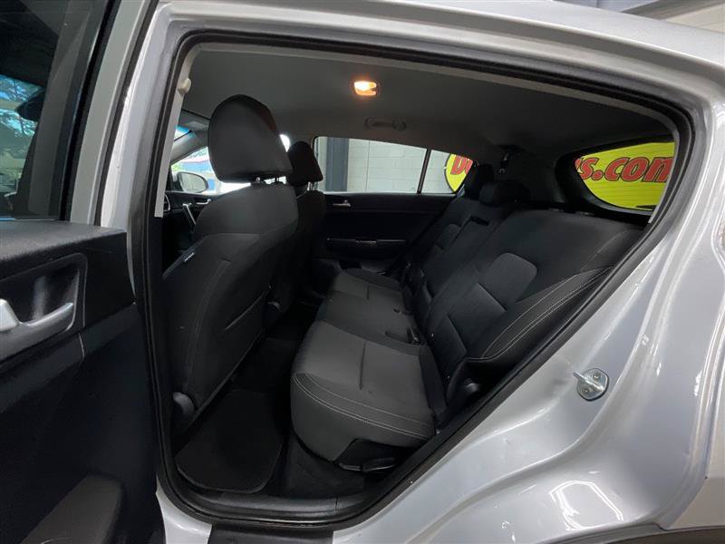 Used 2020 Kia Sportage LX FWD image 18